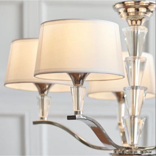 csillar lampa ezust feher lanc vilagos nikkel nappali haloszoba eloszoba folyoso luxus exkluziv villa polgari lakas kristaly.jpg